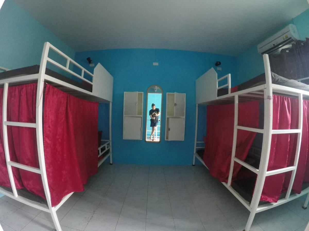 Rehab Hostel Фи Фи Айлънд Екстериор снимка